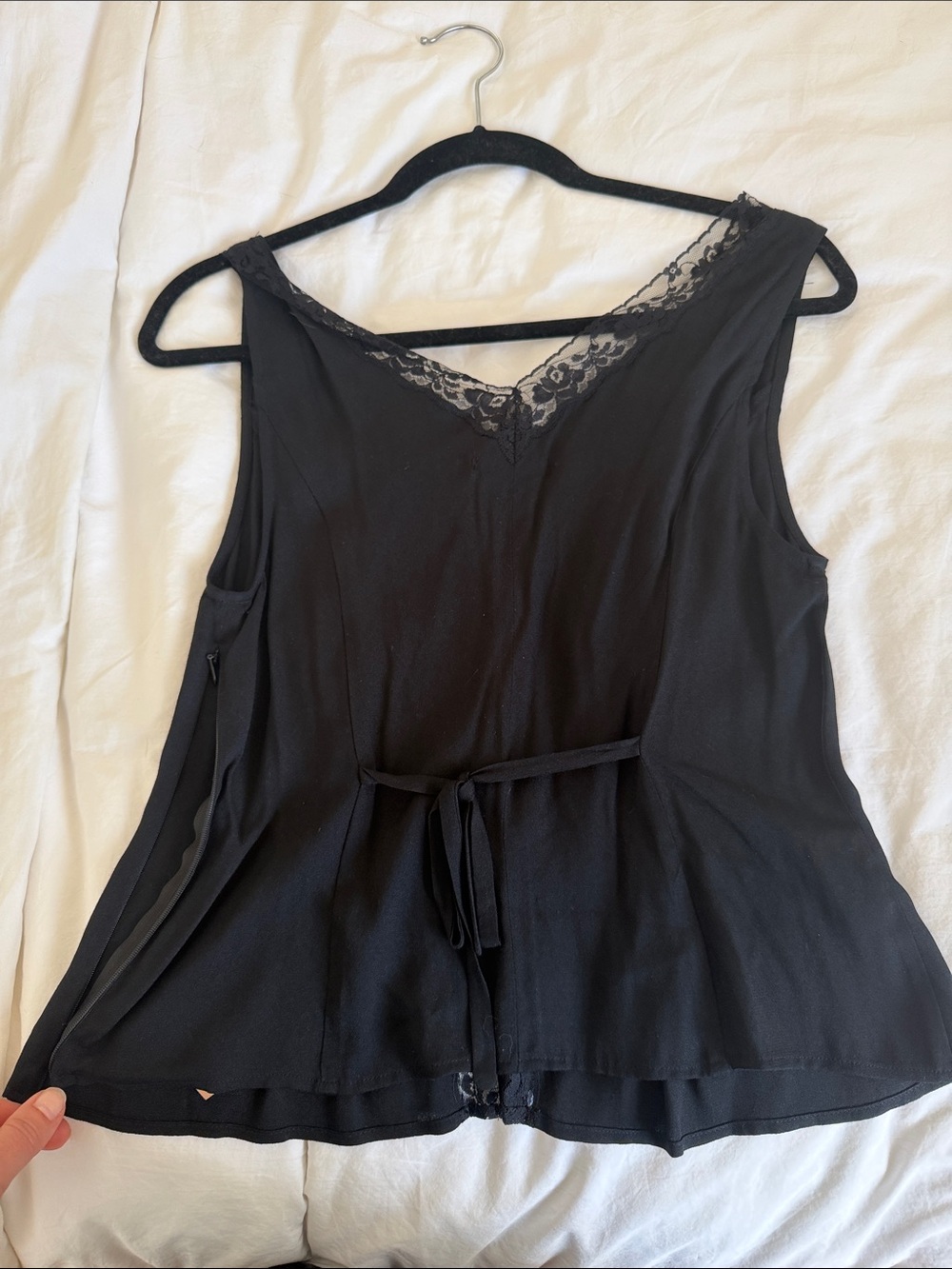 Reformation Cristina black lace top NWT - Picture 3 of 3